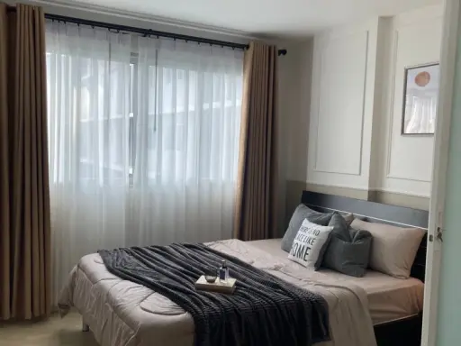For rent: D Condo Ramintra, beautifully decorated room, 6th floor, not too hot, swimming pool view, great price, if you don't book, you'll regret it.