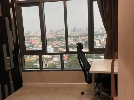 For sale: Metro Sky Prachachuen, Duplex room, 20th floor, great city view. Comes with a large built-in wardrobe. Book now.