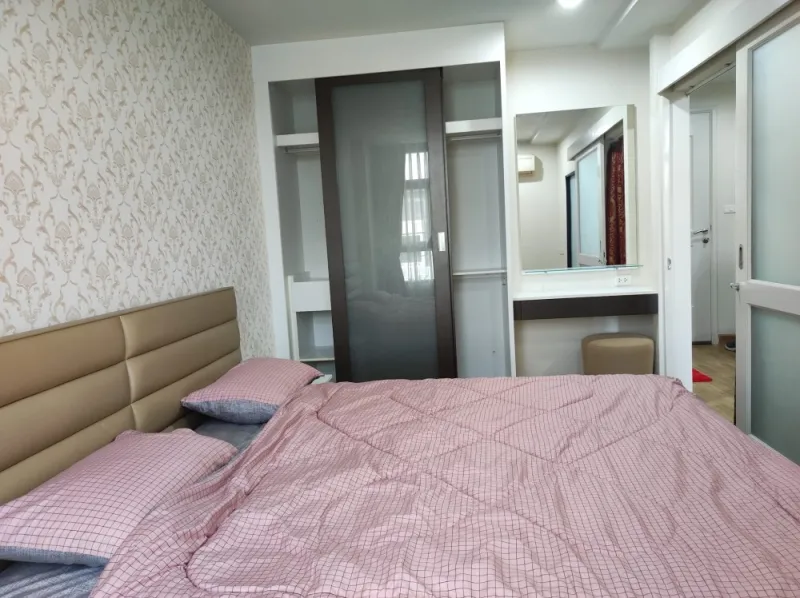 ขายคอนโด บ้านนวธารา 1 ห้องนอน 1 ห้องน้ำ เฟอร์นิเจอร์ เครื่องใช้ไฟฟ้าครบ อย่ารอช้า รีบมาจอง