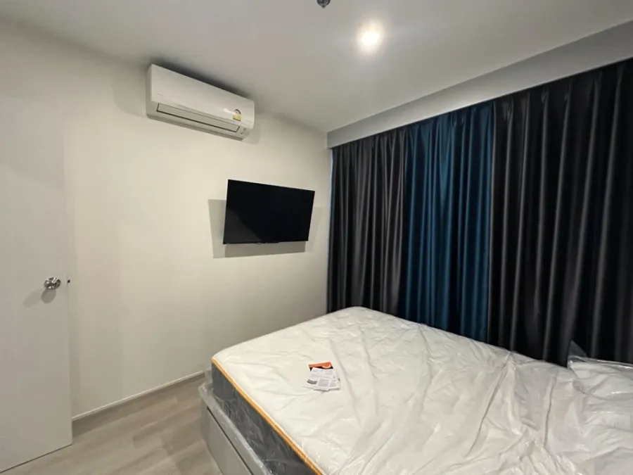 For rent: Elio Sathorn-Wutthakat. A lovely room in a prime location, with coordinated decor and complete amenities. Book now!