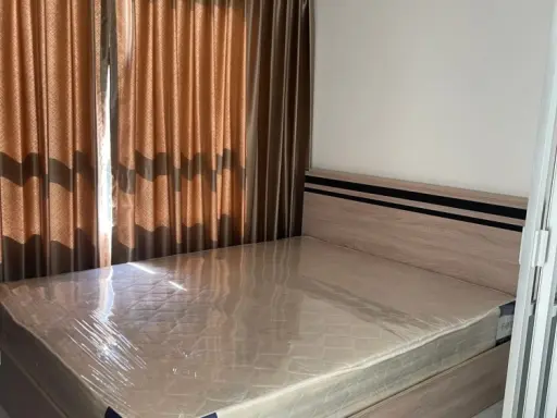 For rent, Lumpini Ville On Nut 46, a separate room. Complete facilities Hurry up to reserve.