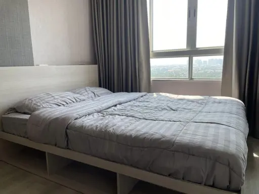 For rent, Elio Sathorn-Wutthakat, unblocked view, perfectly decorated, very livable, hurry up and reserve before you miss it.