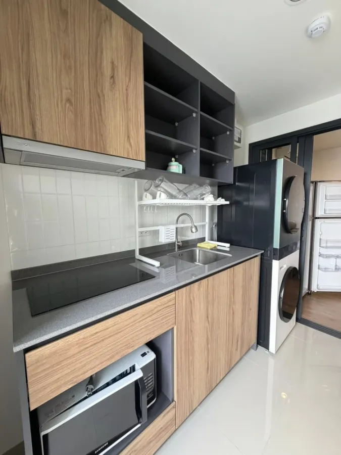 The Line Vibe condo for rent. Fully furnished with all amenities. Just bring your belongings and move in! Don't miss out!