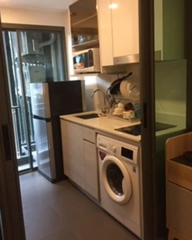 Condo for rent, Metro Luxe Rose Gold, Phahol-Sutthisan, 2nd floor, beautiful room, good view, fully furnished!! Must rent this room!!
