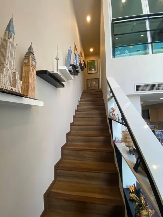 ให้เช่า Onyx Phahonyothin ชั้น 23 Duplex Room แต่งครบ พร้อมอยู่ จองเลย ห้ามพลาด