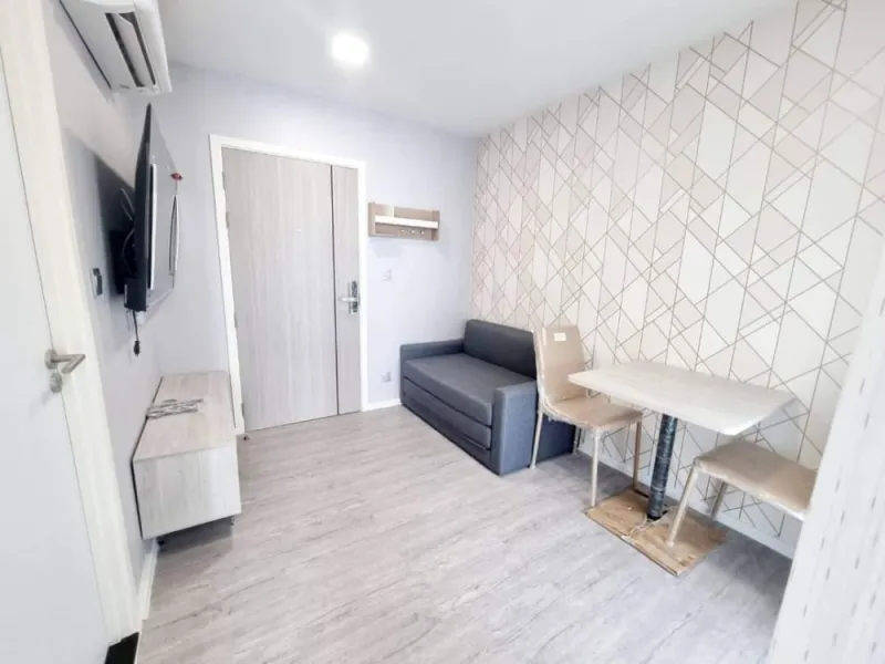 For rent Atmoz Tropicana Bangna ห้องน่าอยู่ ติดวอลเปเปอร์อย่างดี ราคาอย่างคุ้ม รีบมาจอง