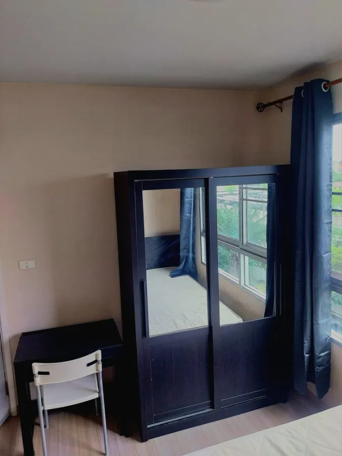 For rent: Plum Condo Nawamin, 5th floor, bright room, simply decorated, fully furnished. You shouldn't miss it.