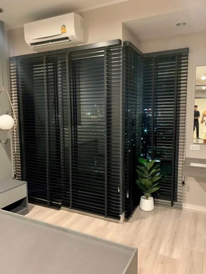 For rent/sale Condo IDEO Ratchada-Sutthisan, 21st floor, room facing north, room is a single corridor, very private, buy now.