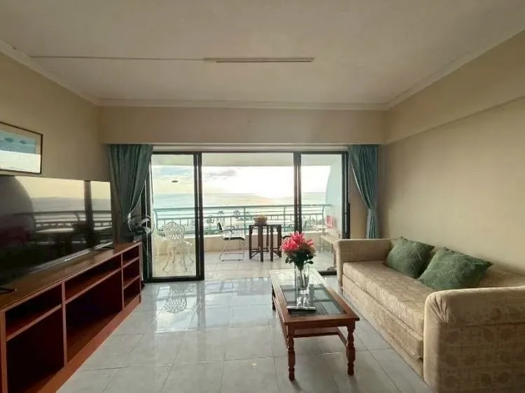 Metro Jomtien Condotel for sale, studio room, 9th floor, beautiful sea view, hurry and grab it!