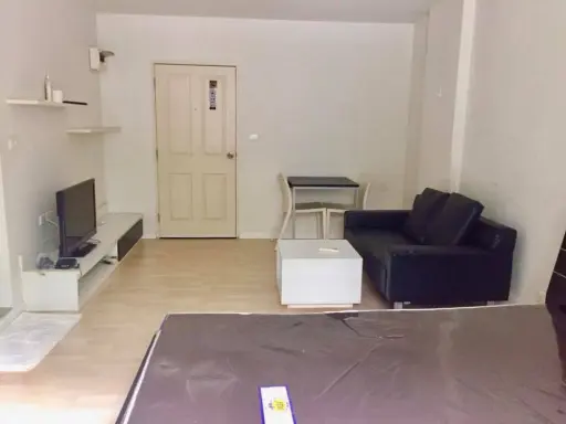 Selling D Condo Ramintra, Studio room, first floor, pool view, don't miss it !!