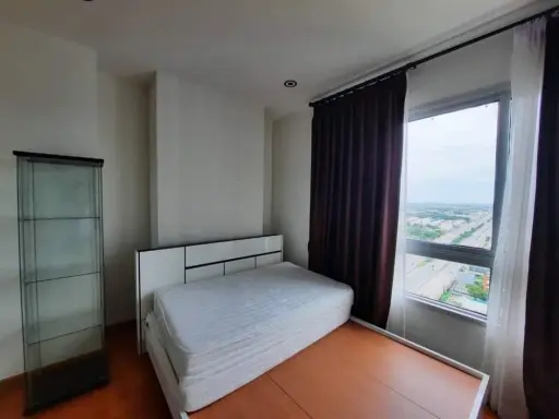 Condo for rent, The President Phetkasem-Bangkhae, 22nd floor, extremely beautiful city view. The room is divided into sections. Book now.