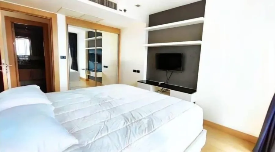 The Cliff for sale, room decorated with fully furnished. The balcony has a beautiful sea view. Reserve first, get first served.