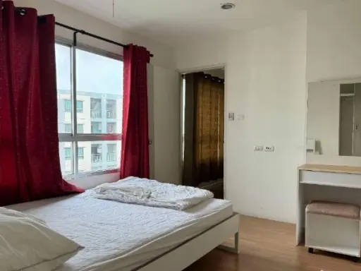 For rent, Lumpini Ville On Nut-Phatthanakan, 7th floor, garden view, north, complete with furniture and electrical appliances.