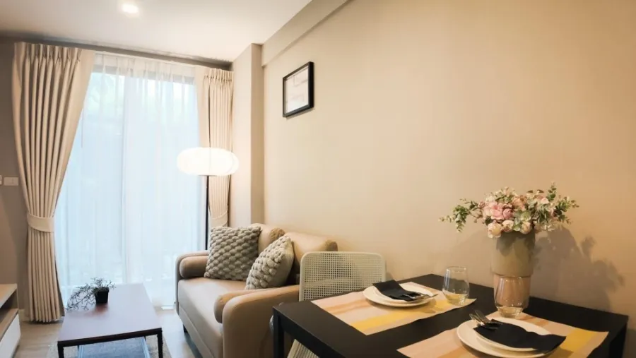 For rent: Metro Luxe Riverfront Rattanathibet. The room is beautifully decorated and very livable. Complete electrical appliances, urgent