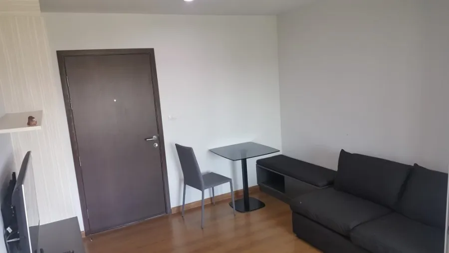 For rent: Hallmark Chaengwattana, garden view room, divided into nice proportions. Complete amenities here in one place.