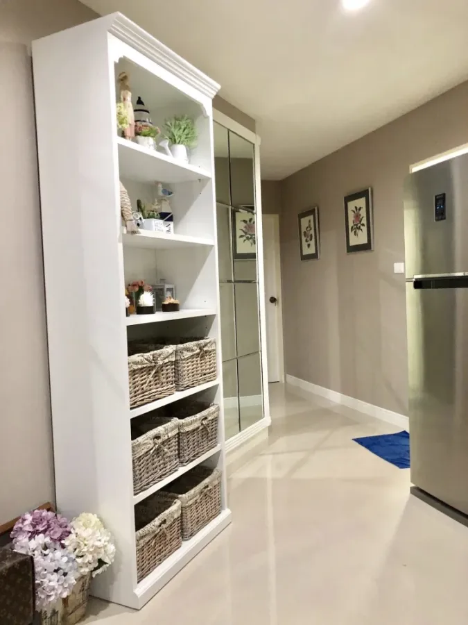 Sky Beach 2-bedroom condo for sale. Spacious living area, great location, fully furnished and equipped with amenities. Book now!