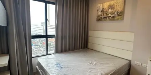 ให้เช่า Urbano Absolute Sathon-Taksin ห้องน่าอยู่ เฟอร์พร้อม ชั้นสูง กว้างขวาง จองเลย