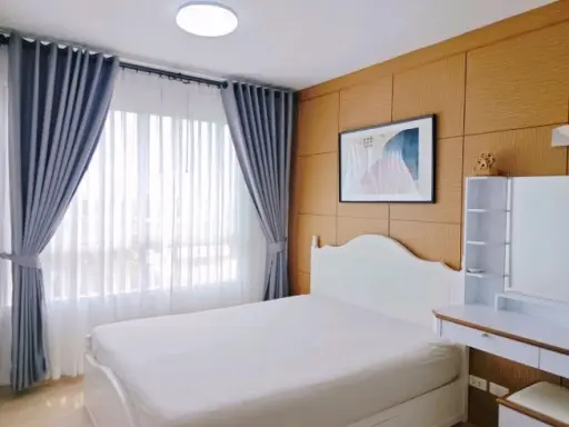Plum Condo Nawamin for rent, 7th floor. Nice, fully furnished unit. Book now! Don't miss out!