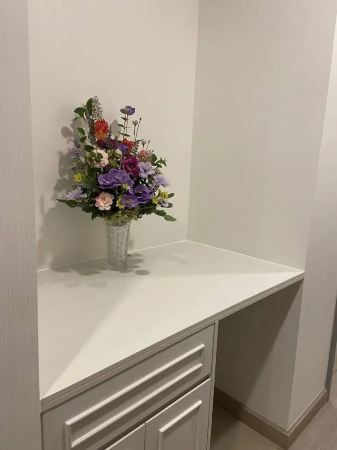 Selling Supalai Lite Tha Phra Wongwian Yai condo. Large, comfortable unit with ample usable space. Book now! Don't miss out!