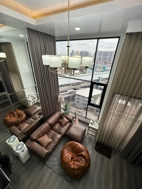 For rent: KnightsBridge Space Ratchayothin, Duplex room, decorated in a beautiful design, luxurious, built-in, super bang, so beautiful, book now.