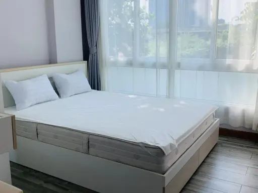 For rent: The Oscar Condo Phetkasem 58, 1 bedroom, 1 bathroom, fully decorated, looks warm, don't miss it.