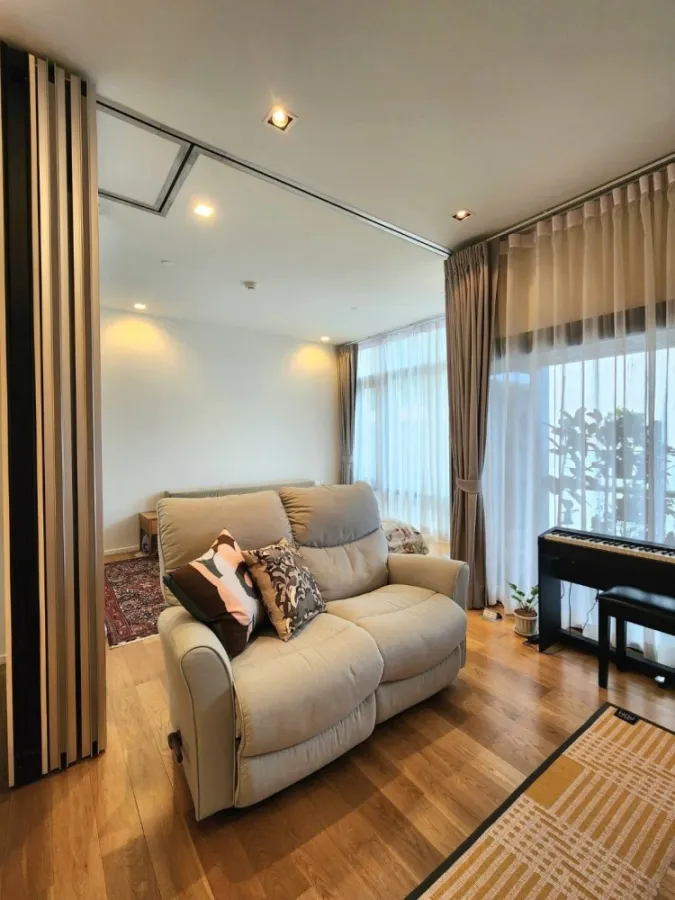 ขายคอนโด เซอร์เคิล2 ลิฟวิ่ง โพรโตไทป์ 1 นอน 1 น้ำ ห้องมาพร้อมสิ่งอำนวยความสะดวก ซื้อเลยอย่าพลาด