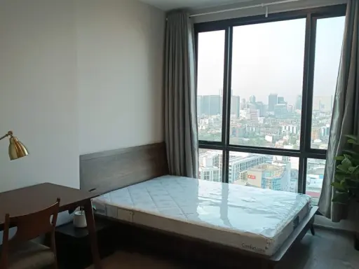 For rent: Whizdom Avenue Ratchada-Ladprao. The room is well decorated. The sofa is very comfortable. If interested, move in immediately. images