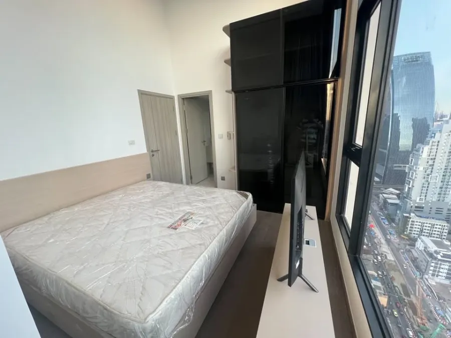 For rent: Park Origin Ratchathewi, a nice room on the 34th floor with an open view. Everything you need in one place. Just bring your belongings and y