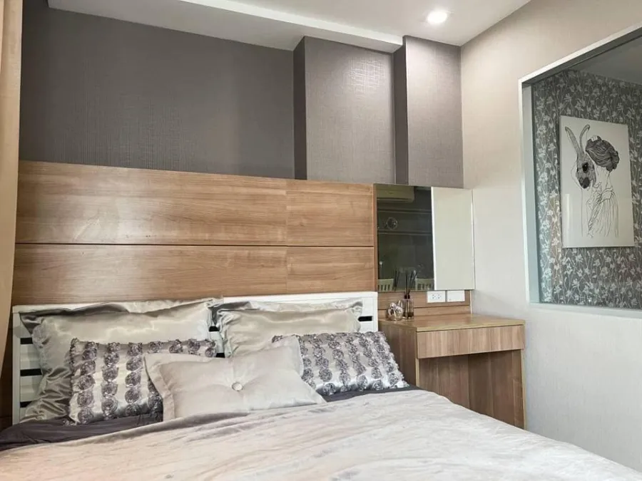 Condo for rent, Rich Park @ Chao Phraya, nice room, spacious size, fully furnished, good price, drag your luggage in.