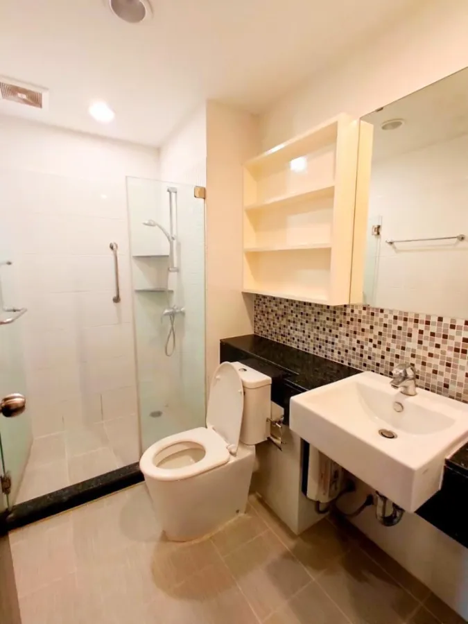 Condo for rent, Diamond Sukhumvit, 2 bedrooms, 2 bathrooms, fully furnished, complete electrical appliances You can move in. Don't wait. Hurry up.