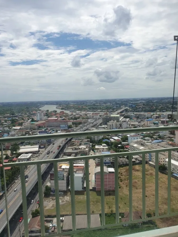 For sale Lumpini Ville Chaengwattana-Pak Kret. Clearly separated rooms, 31st floor, high view, great price, buy now.