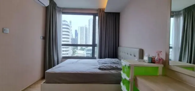 ให้เช่า เอช คอนโด สุขุมวิท 43 ชั้น 9 มาพร้อมการตกแต่งที่ครบครัน จองเลย ห้ามพลาดจ้า images