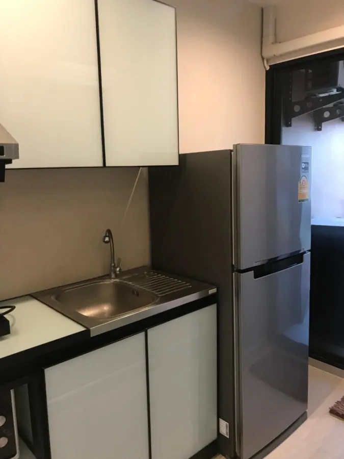 For rent The Cube Plus Chaengwattana, fully furnished and electrical appliances With front-loading washing machine. If interested, reserve now.