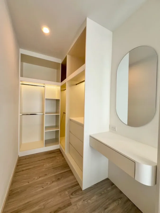 ให้เช่า Regent Home Bangna บิ้วอินทั้งห้อง เป็นห้องมุม วิวสวย วิวแม่น้ำ สงบ ชวนผ่อนคลาย ต้องจัดแล้ว