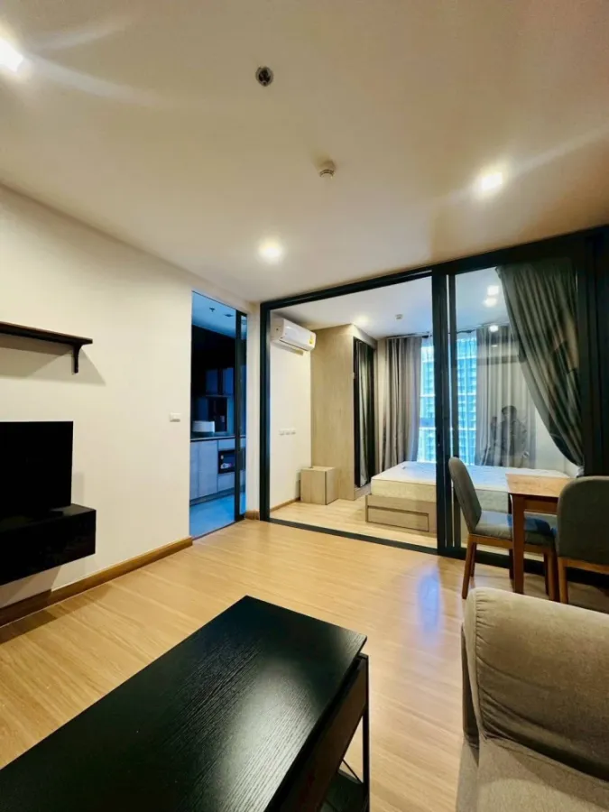 For rent The Base Garden Rama9 ชั้น 30 ได้วิวสูง มาพร้อมสิ่งอำนวยความสะดวกครบ รีบย้าย