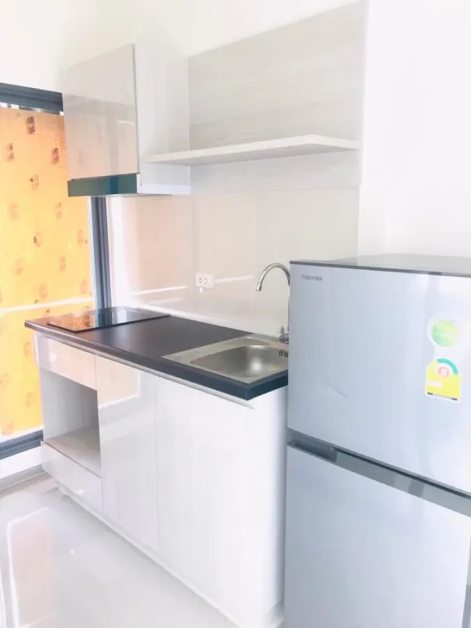 Condo for sale, Aspire Sathorn, Ratchaphruek, room in soft white tone Price is comfortable on the 29th floor, has a high view, can say that you should