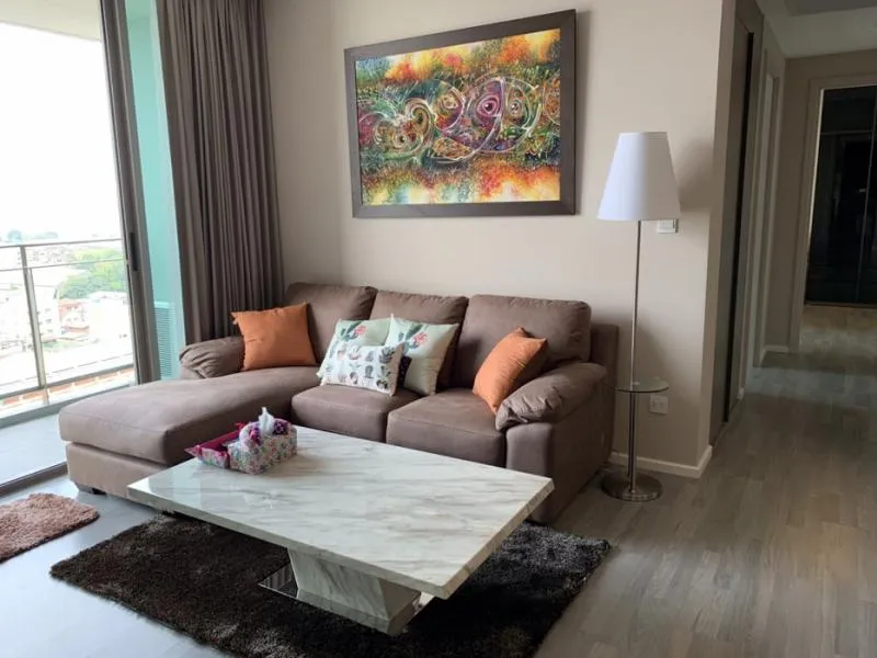 Urgent sale 333 riverside, beautiful room, fully furnished, furniture, electrical appliances. Ready to move in, book now