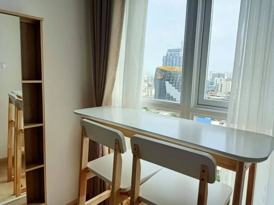For rent: Supalai Veranda Ramkhamhaeng. Nice unit, high floor, fully furnished. Book now!