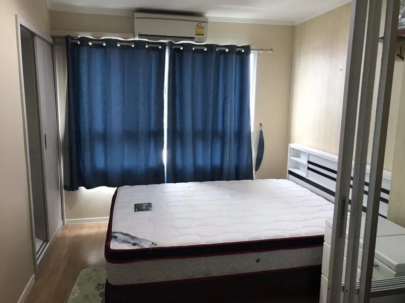 Condo for rent, Lumpini Ville Sukhumvit 77, beautiful room, very good view, private corner room, lots of furniture Easy to travel location Hurry and grab it.
