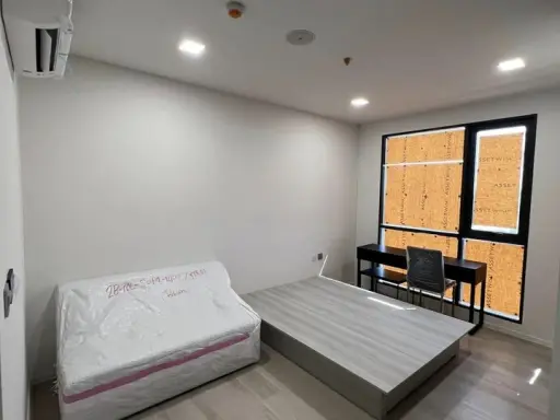 Condo for rent, Modiz Lunch Tu, nice room, good size, dark tones, good built-in set, great price, book now.