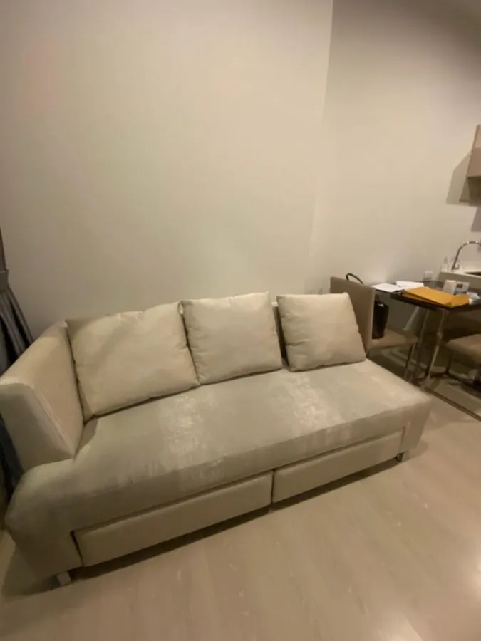 For rent, The Niche Pride Thonglor-Phetchaburi, high floor, beautiful city view. The decorated room is very nice. Hurry up to reserve.