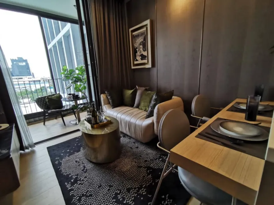 ให้เช่า Quinn Sukhumvit 101 ห้องใหม่แกะกล่อง เฟอร์บิ้วอินอย่างดี โซาหนังนุ่มเวอร์ จองเลย ห้ามพลาด