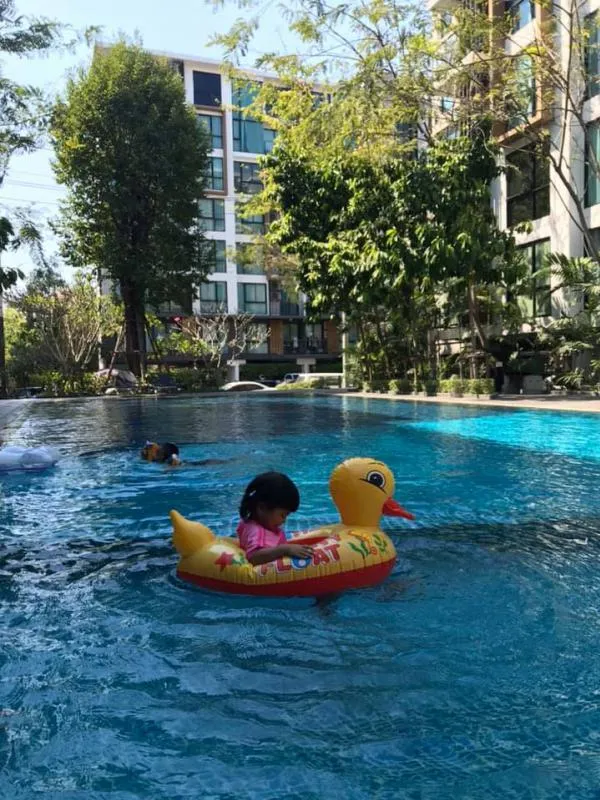 ให้เช่า Zelle รัตนาธิเบศร์ ห้องแต่วสวย ดูอบอุ่น น่าอยู่ ทิศใต้ วิวสูง 1 นอน 1 น้ำ เฟอร์ครบ