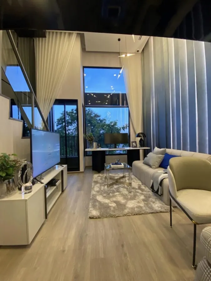 Down payment for sale, So Origin Kaset Interchange, Luxury Duplex, fully decorated, fully furnished, don't miss it.