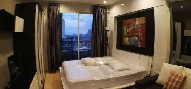 ว๊าวว The Lighthouse Sathorn-Chareonnakorn คอนโดให้เช่า ห้องคุมโทนสบายตา เฟอร์แน่นๆ มาเช่าเล้ยย images