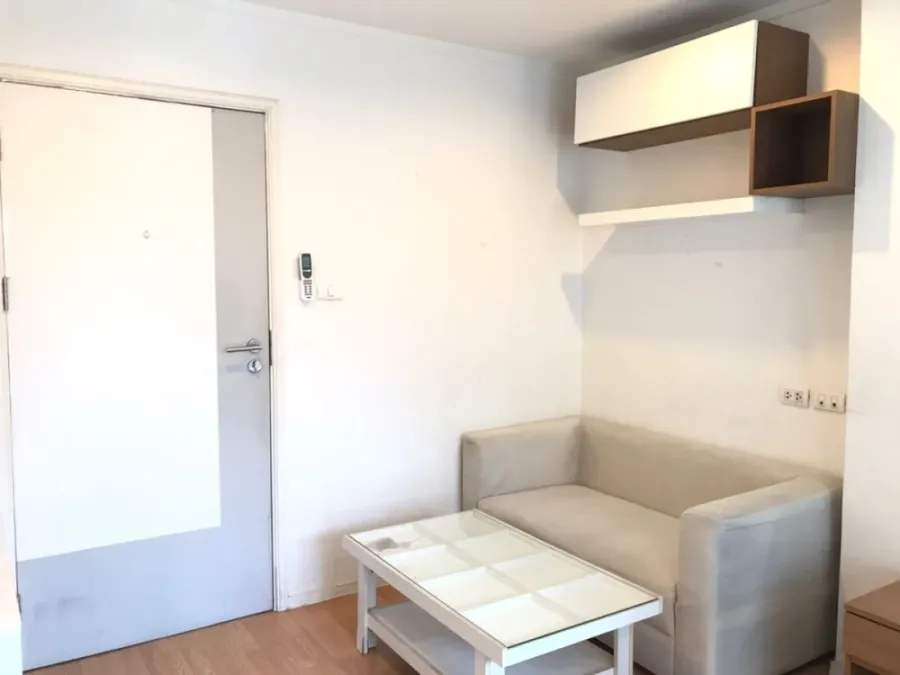 For sale: Lumpini Place Srinakarin-Huamak Station, 4th floor, garden view, no buildings blocking the view. Interested? Reserve now!