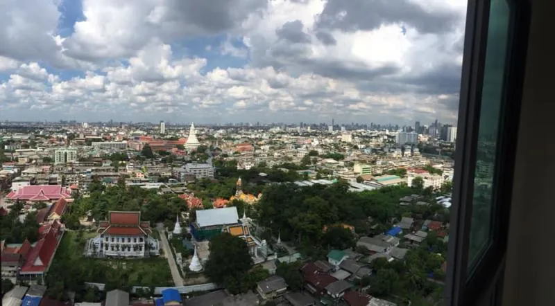 For rent Ideo Wutthakhat ห้องสวย เฟอร์นิเจอร์ครบเครื่องใช้ไฟฟ้าพร้อม กระเป๋าใบเดียวเข้าอยู่ได้เลย