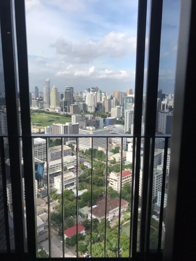 For rent!! Condo Ashton Chula - Silom, 44th floor, fully furnished, ready to move in, hurry up and book now!!