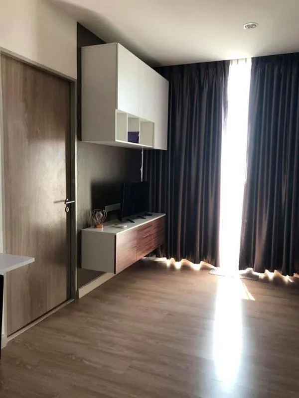 ให้เช่า The Capital Rajprarob-Vipha ห้องสวยใหม่สุดๆ 1นอน เฟอร์built-in ภายในเงียบสงบ จองเลย !