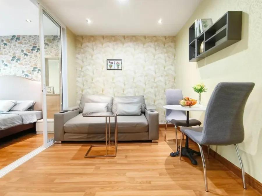 For rent, Regent Home Sukhumvit 81, size 28 sqm., 6th floor, private corner room, open view, peaceful like this, must book